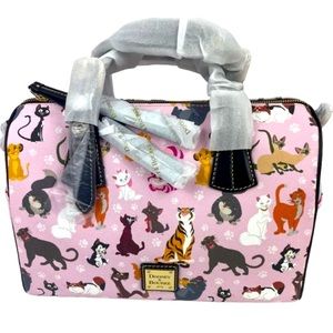 DISNEY DOONEY AND BOURKE CATS SATCHEL PINK 2019